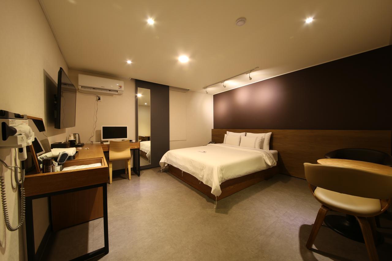 Winner Hotel Jeonju Eksteriør billede